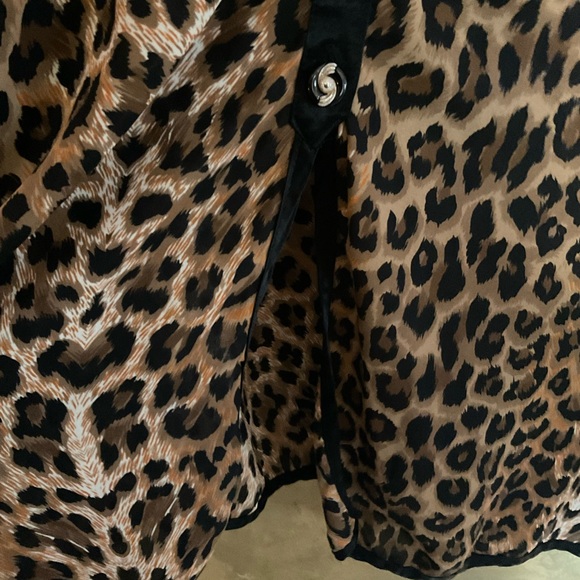 Vintage Sam Satin and Leopard Chiffon Longline Button Down Blouse - Picture 7 of 7